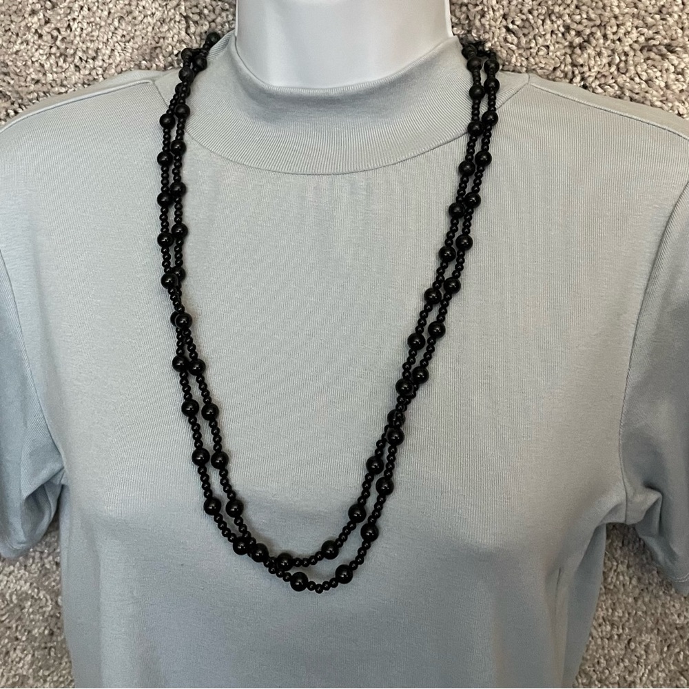 Trifari Signed Black Double Strand Beaded Vintage Necklace with Lobster Clasp - Picture 7 of 7